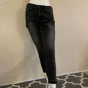 Black Skinny Jeans frayed Hem Power Stretch